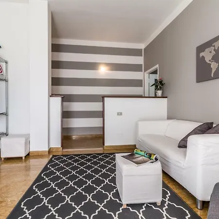 Апартаменты Fem Maison *